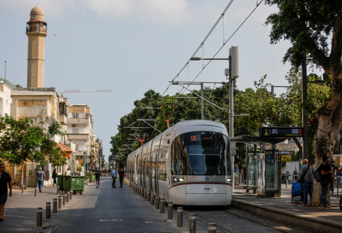 הרכבת הקלה (צילום:  REUTERS/Amir Cohen)