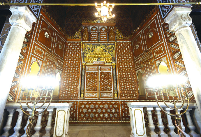 בית הכנסת אבן עזרא בקהיר (צילום:  רויטרס)