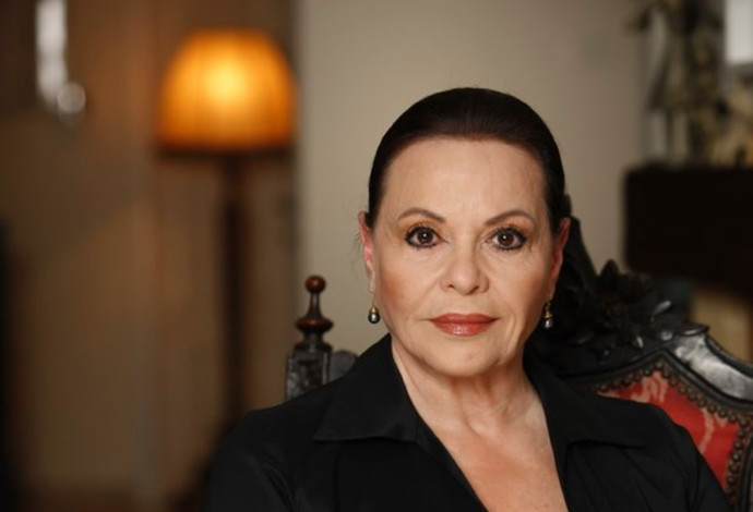 התנערה בהקדם. גילה אלמגור (צילום: עידו לביא)