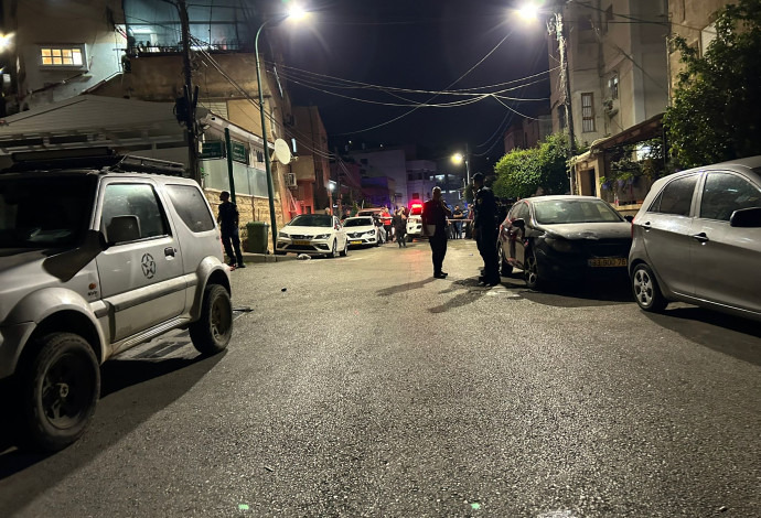 זירת רצח בפורידיס (צילום:  דוברות המשטרה)