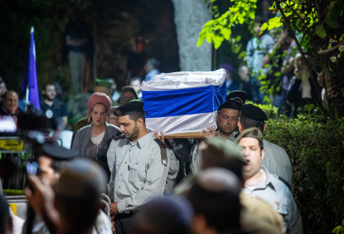 הלוויתו של אל"מ יהונתן שטיינברג (צילום:  אורן בן חקון, פלאש 90)