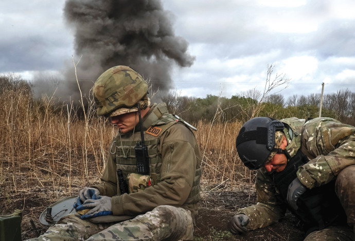 חיילים אוקראינים (צילום:  רויטרס)