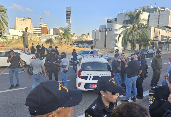 זירת החיסול בחיפה (צילום:  דוברות המשטרה)