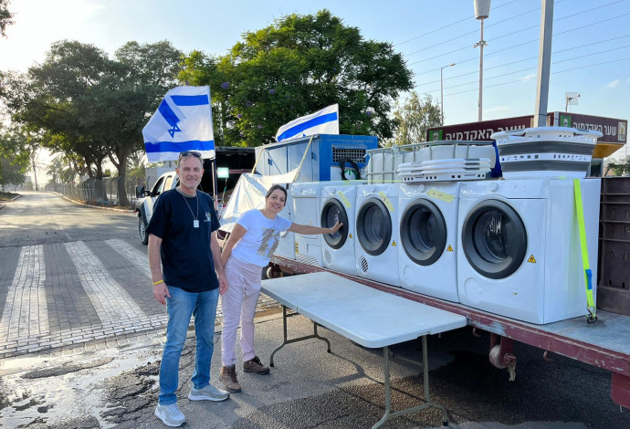 שרון טולדנו וד"ר משה שוורץ (צילום:  אילן קטני)