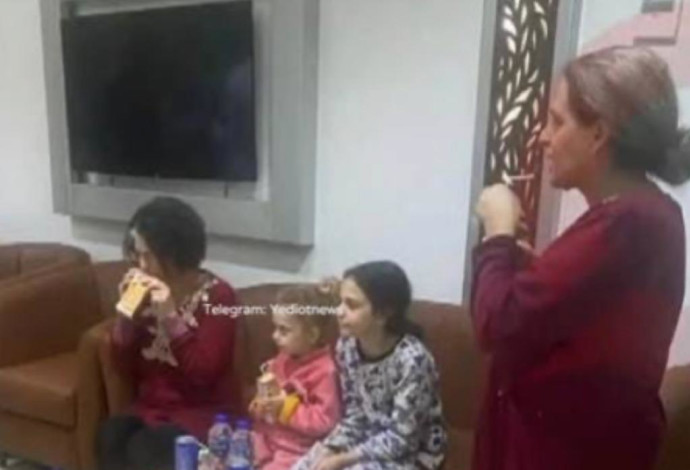 הילדים החטופים ששוחררו משבי חמאס (צילום: רשתות ערביות, שימוש לפי סעיף 27 א')