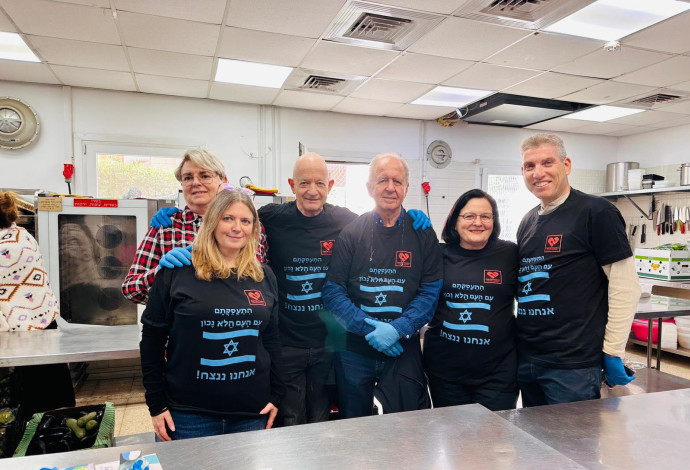  חגי אולמן, אורלי קרונמן, יהודה רוה, יובל גרייבסקי, נועה סולומון וליזה טרוס (צילום: יובל שחור)