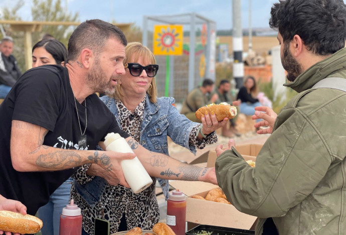 עדנה מילר ועומר מילר (צילום: מרי דרעי)