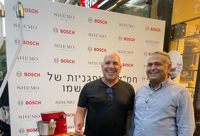 דוד חקק ומיקי שמו&nbsp; (צילום: יח''צ)