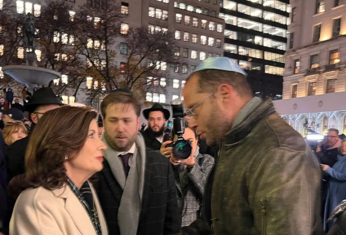 רותם רוזן וקת'י הוקול (צילום: צילום פרטי)