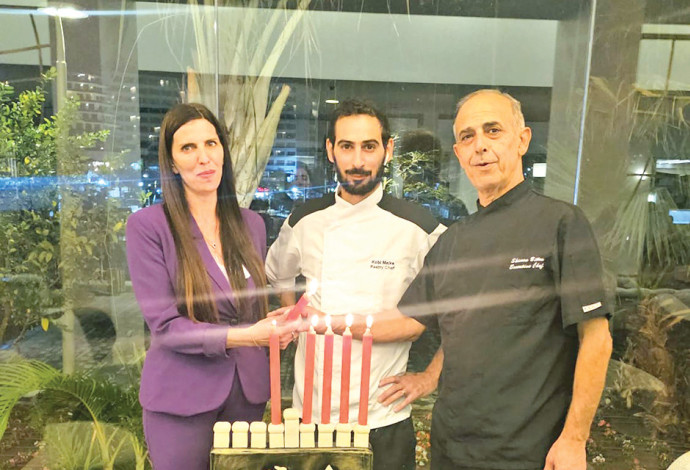 שף המלון שמעון ביטון קיסר אילת , שף קונדיטור קובי מלכה קיסר אילת, מנכ''לית זיו ארזואן קיסר אילת (צילום: יח''צ)