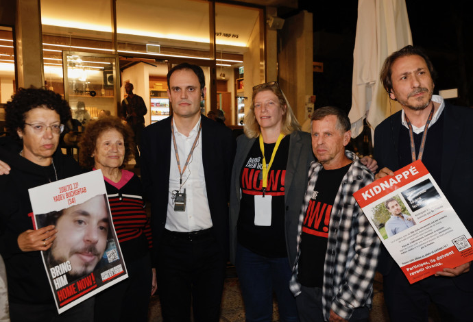 חברי המשלחת (צילום: אוליבייה פיטוסי / החוויה הישראלית)