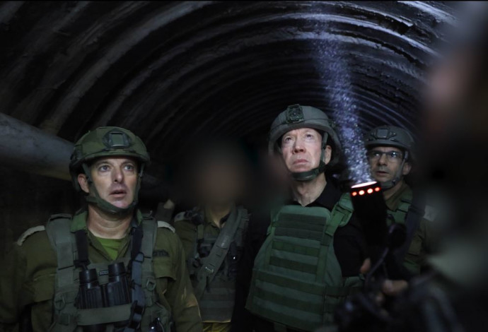 גלנט במנהרה (צילום: שחר יורמן)