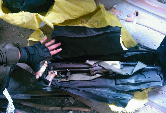 האמל''ח שנמצא בעת המבצע בבית חאנון (צילום: דובר צה''ל)