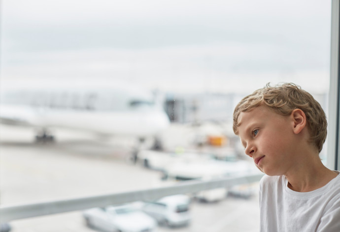 בן 6 הוטס בטעות לשדה התעופה הלא נכון (צילום:  אינג'אימג')
