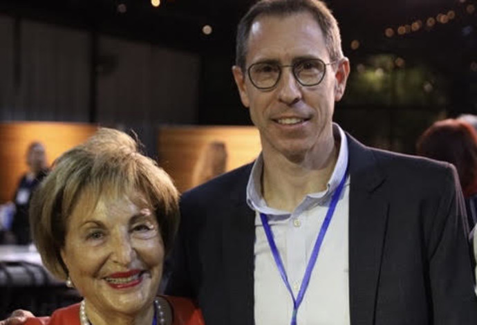 טל בסכס, רעיה שטראוס (צילום: גיא שילה)