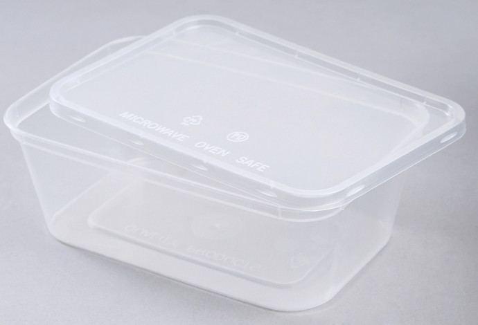 כך תסירו כתמי שמן ותבלינים מקופסאות פלסטיק (צילום:  אינג'אימג')