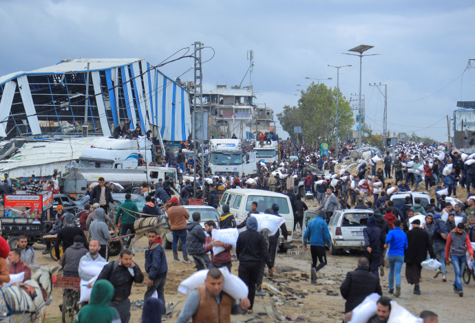 תושבי רצועת עזה (צילום:  REUTERS/Hossam Azam)