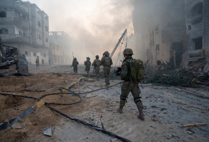 חיילי צה"ל בעזה (צילום:  Israel Defense Forces/ via REUTERS)