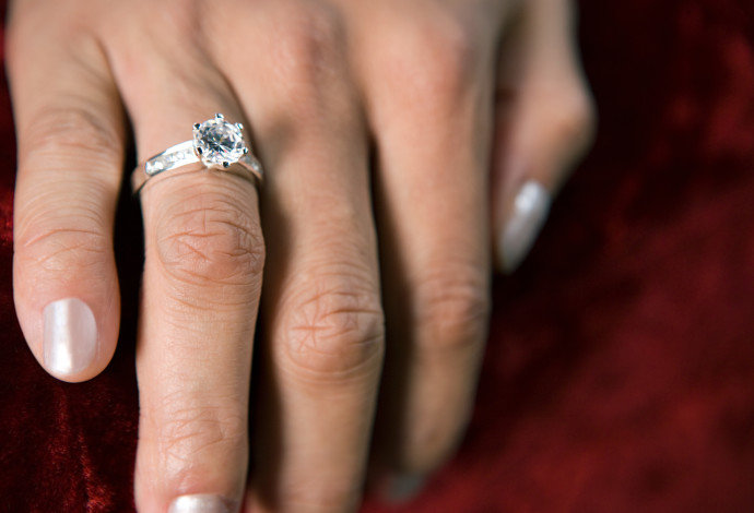 טבעת יהלום, אילוסטרציה (צילום:  אינג'אימג')