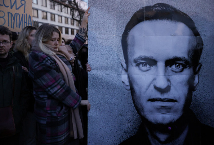 מחאה בגין מותו של נבלני (צילום:  Dawid Zuchowicz/Agencja Wyborcza.pl via REUTERS)