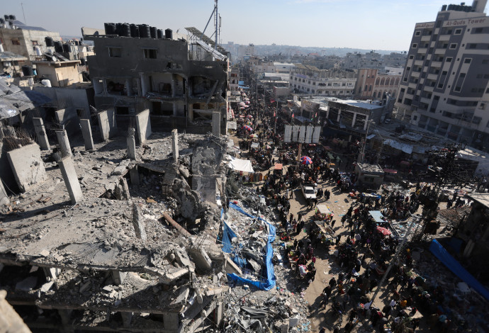 עזה (צילום:  REUTERS/Ibraheem Abu Mustafa)