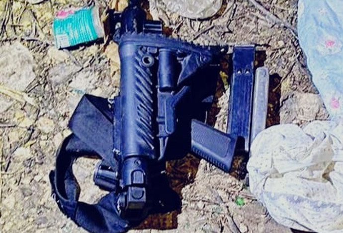 הנשק שנתפס בגליל (צילום:  דוברות המשטרה)