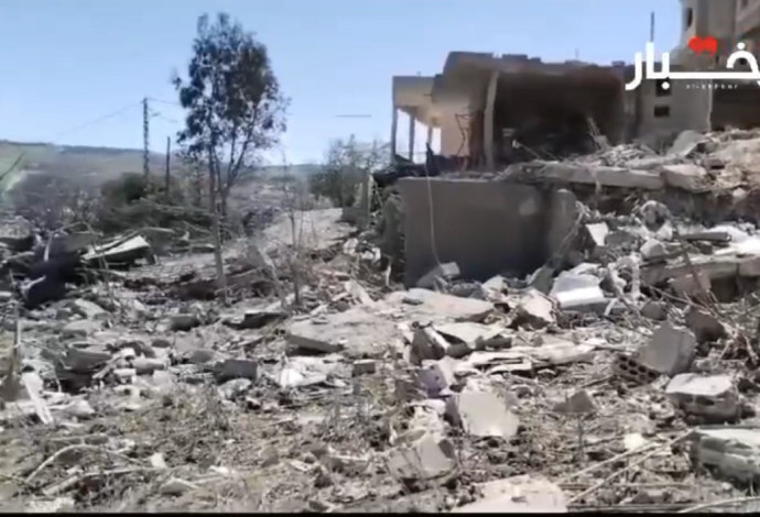 דרום לבנון: הנזק שנגרם בבינת ג'בייל (צילום:  רשתות ערביות)