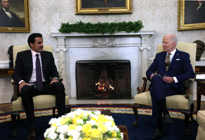 נשיא ארה"ב ג'ו ביידן ואמיר קטאר (צילום:  רויטרס)