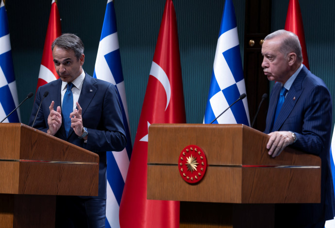 נשיא טורקיה ארדואן וראש ממשלת יוון (צילום:  רויטרס)