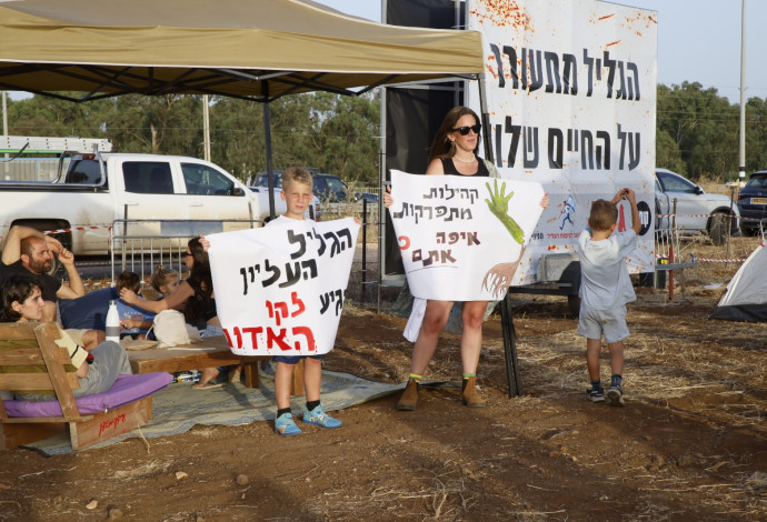 מחנה פליטים של תושבי הצפון (צילום:  לובי 1701)