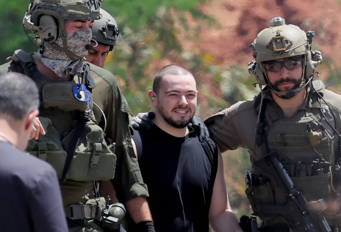 אלמוג מאיר (צילום:   REUTERS/Marko Djurica)