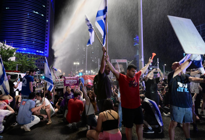 הפגנה להחזרת החטופים בתל אביב 8.6.24 (צילום:  אבשלום ששוני)