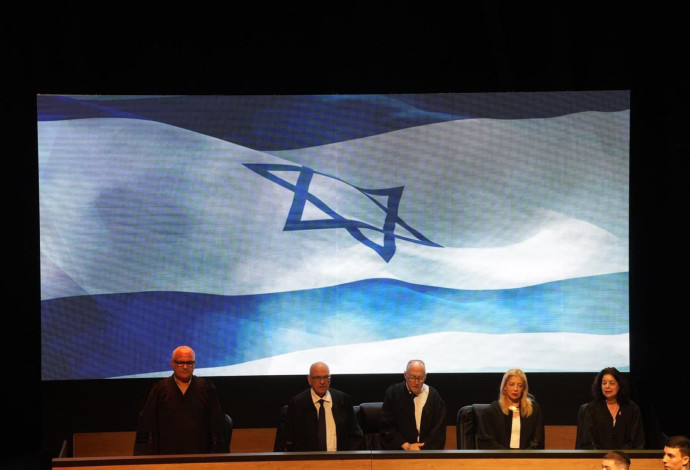 לראשונה בישראל: משפט בינלאומי - "האנושות כנגד ארגון הטרור חמאס" (צילום:  תומר שונם הלוי)