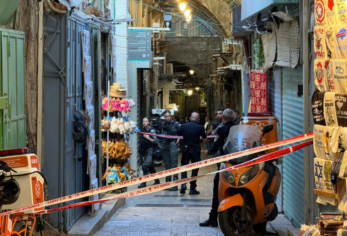 זירת אירוע ירי בעיר העתיקה בירושלים (צילום:  דוברות המשטרה)