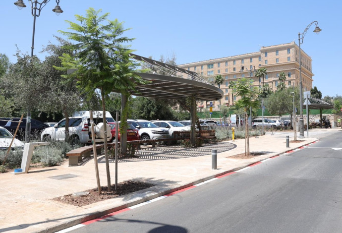 הטיילת ברחוב פול אמיל בוטה (צילום:  עיריית ירושלים)