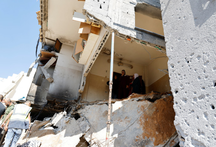 זירת התקיפה בטול כרם (צילום:  REUTERS/Raneen Sawafta)