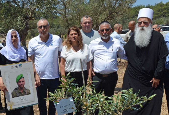 נטיעות לזכר חללי העדה הדרוזית (צילום:  קק"ל,גיא אסיאג)