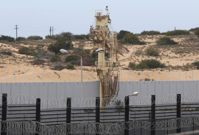 ציר פילדלפי (צילום:  REUTERS/Ibraheem Abu Mustafa)