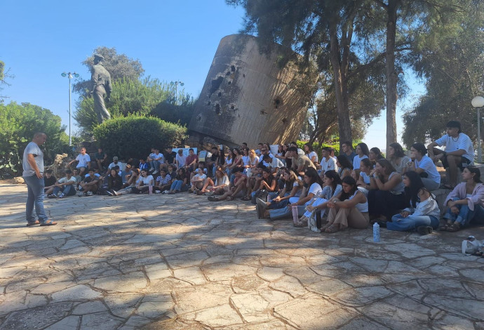 מכינה קדם צבאית ראשונה בתולדות קיבוץ יד מרדכי (צילום:  קהילת יד מרדכי)