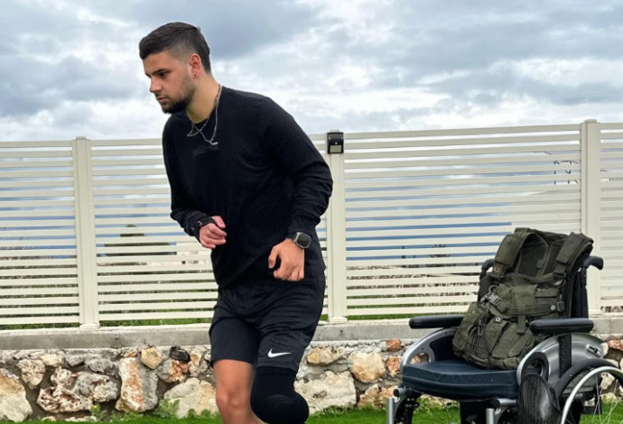 מרצה ומבקר פצועים. שליו ביטון כיום (צילום:  אינסטגרם)