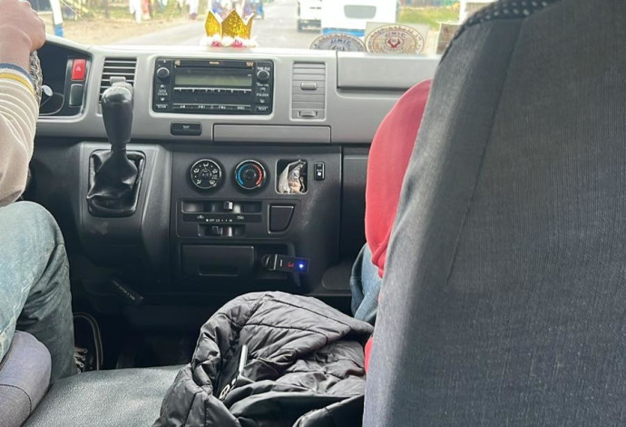 חילוץ הזוג מאזור הקרבות באתיופיה (צילום:  יח"צ מגנוס)