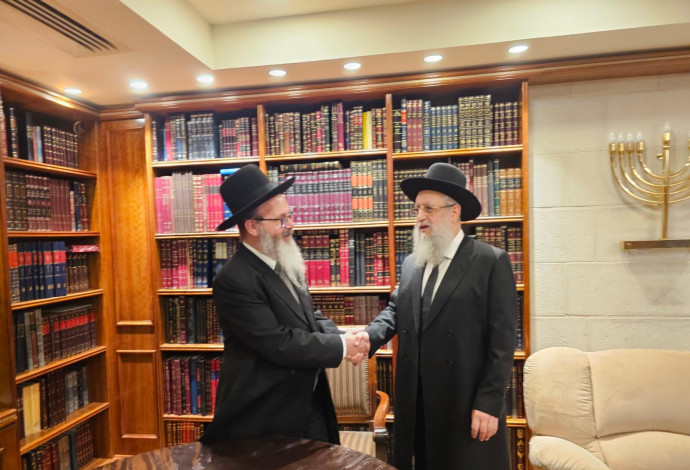 המועמדים המובילים. הרב יוסף והרב הלוי (בהתאמה) (צילום:  אבי רבינא)