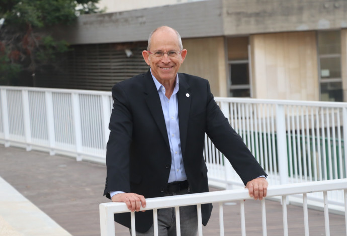 פרופ' משה צבירן, ראש מערך היזמות והחדשנות באוניברסיטת תל אביב (צילום:  שחר שחר, דוברות אוניברסיטת תל אביב)