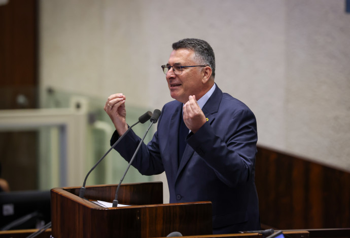 "שקר וכזב, חבורת שקרנים", גדעון סער בנאום בכנסת עם הצטרפותו לממשלה (צילום:  דוברות הכנסת)