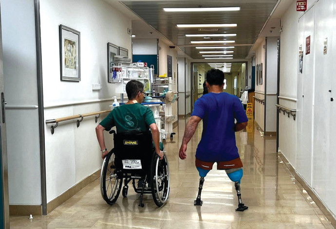 חייל קטוע רגלים באגף השיקום בשיבא (צילום:  בית חולים שיבא)