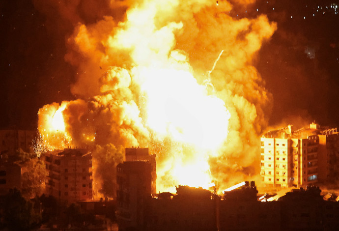 תקיפות בדאחייה בביירות 23.10.24 (צילום:  רויטרס)