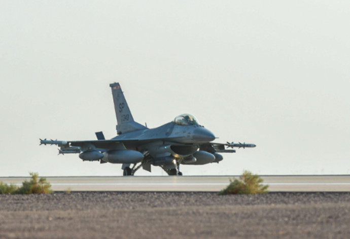 U.S. Air Force F-16s (צילום:  צילום מסך טוויטר)