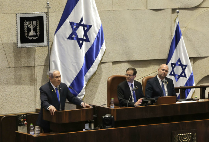 אמיר אוחנה, יצחק הרצוג, בנימין נתניהו (צילום:  מארק ישראל סלם)