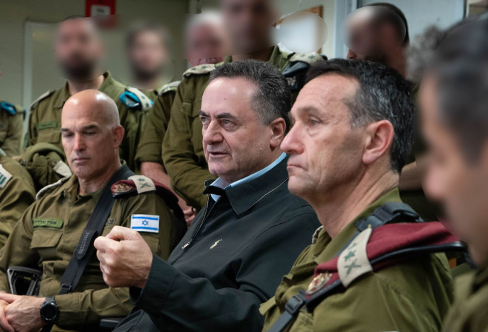 ישראל כ"ץ, הרצי הלוי, אורי גורדין  (צילום:  דוברות משרד הביטחון)