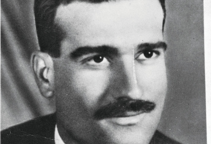"מקווה שהשלב הבא יהיה להכניס את אלי למערכת החינוך", בתמונה: אלי כהן (צילום:  לע"מ)